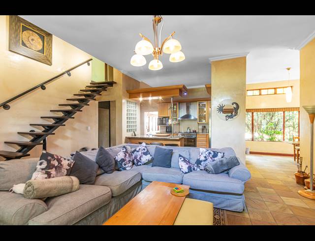 4 BEDROOM HOUSE FOR SALE IN NORTH RIDING AH